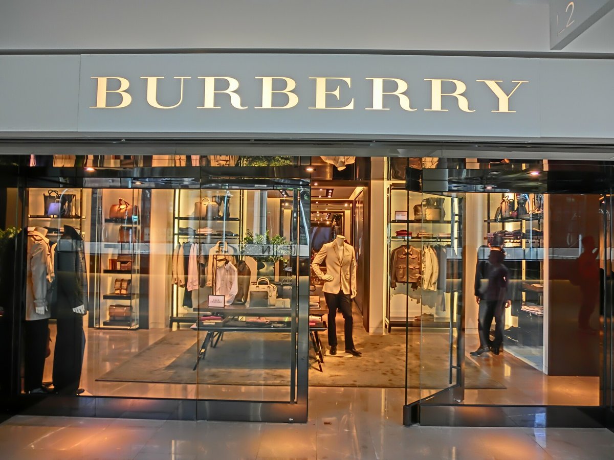 Burberry’s Turnaround Gains Pace with 5% Q1 Sales Rise