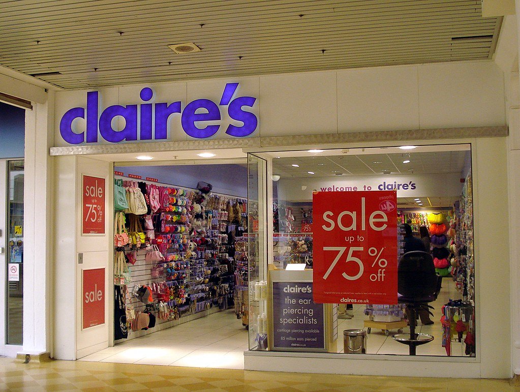 Claire’s Accessories Enters Administration in the UK and Ireland: What It Means for Jobs, Stores, and Shoppers
