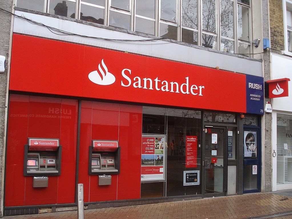 Santander Closes 44 More UK Branches as Digital Banking Dominates